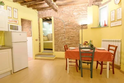 CozyBricks Lucca - City Center Apt - Feel Lucca - Live Local - Sleep Quiet - AC & WiFi – Photos 14